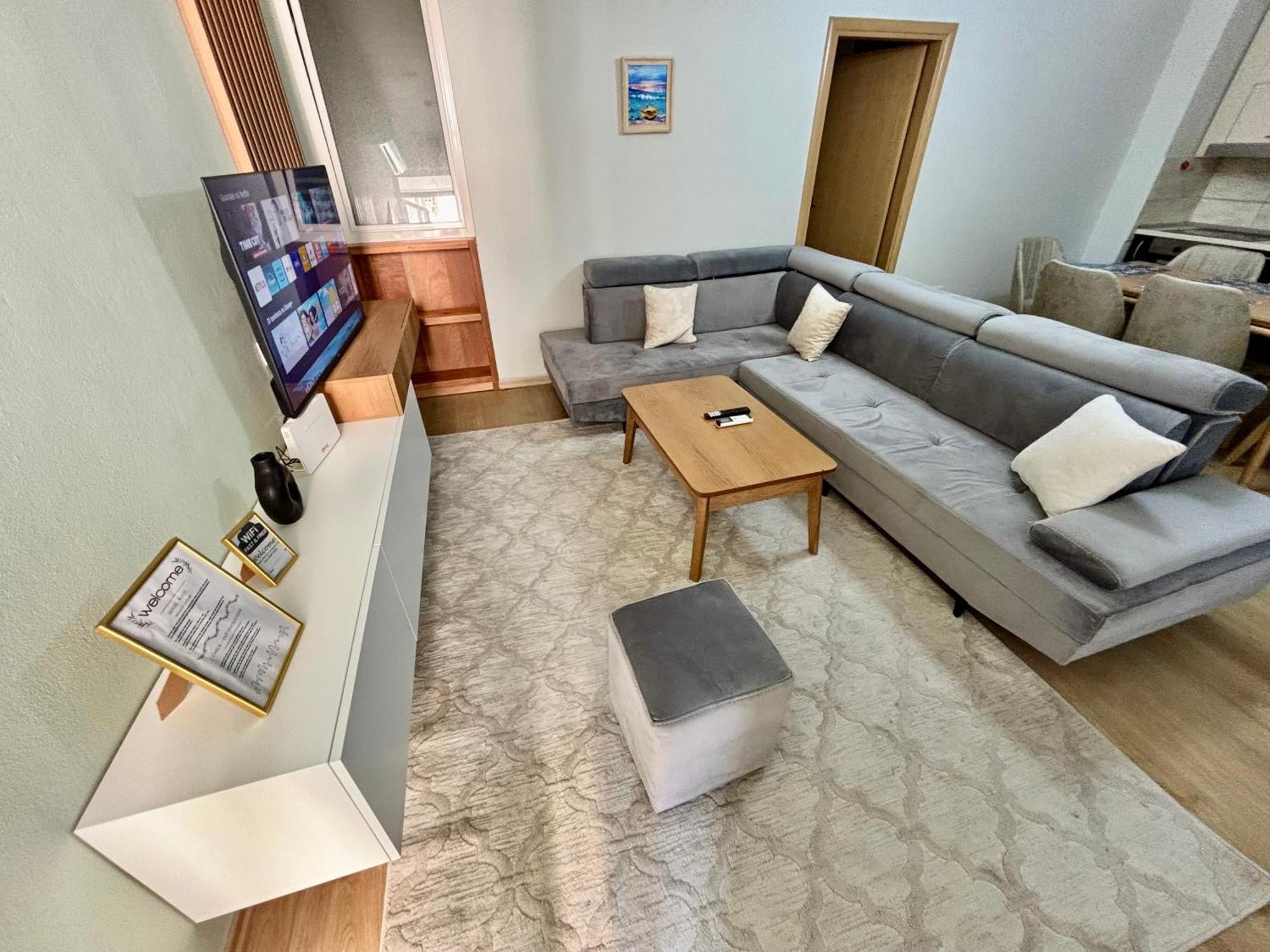 Edi'S Apartament Tirana Zewnętrze zdjęcie