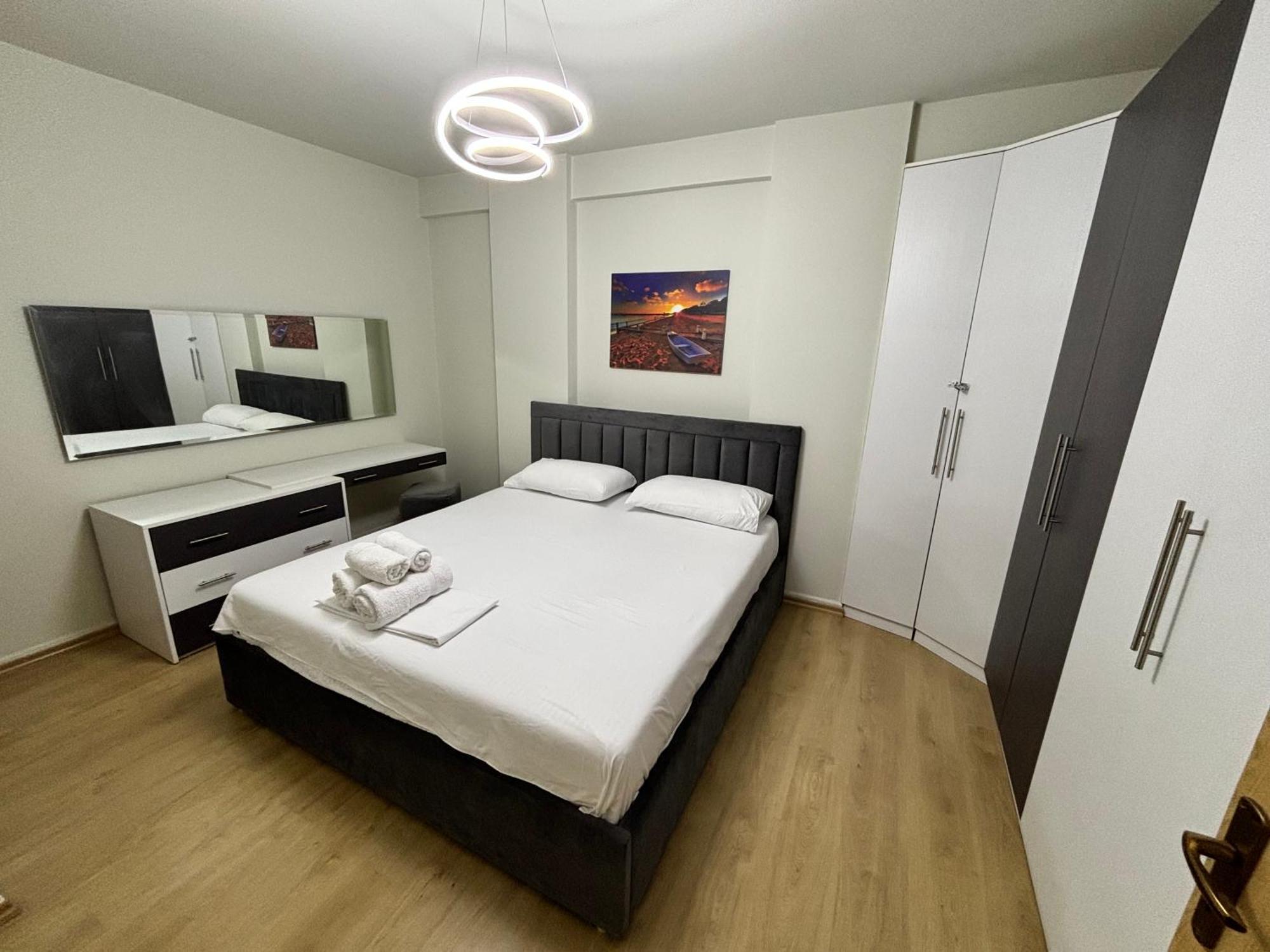 Edi'S Apartament Tirana Zewnętrze zdjęcie