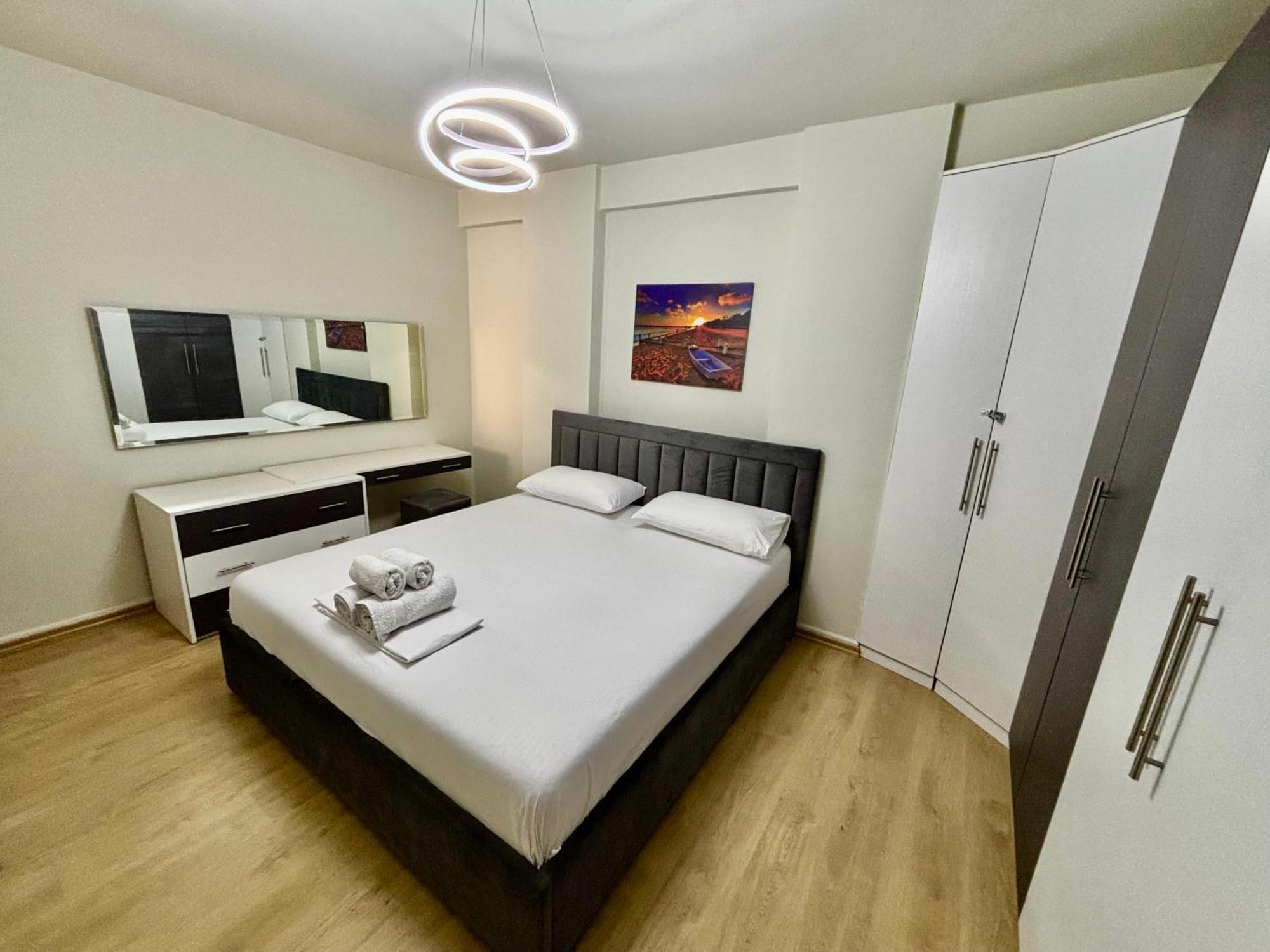Edi'S Apartament Tirana Zewnętrze zdjęcie